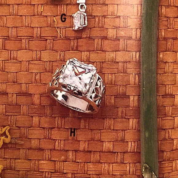 Silpada Sterling Silver ‘Uptown’ Cubic Zirconia Ring R0981 - Picture 7 of 12